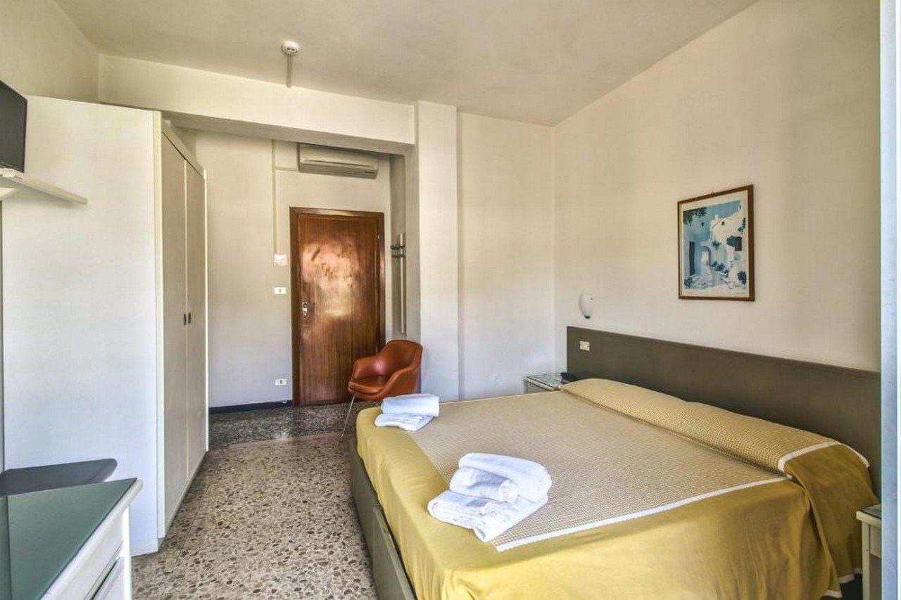 Hotel Minerva Pietra Ligure Exteriör bild