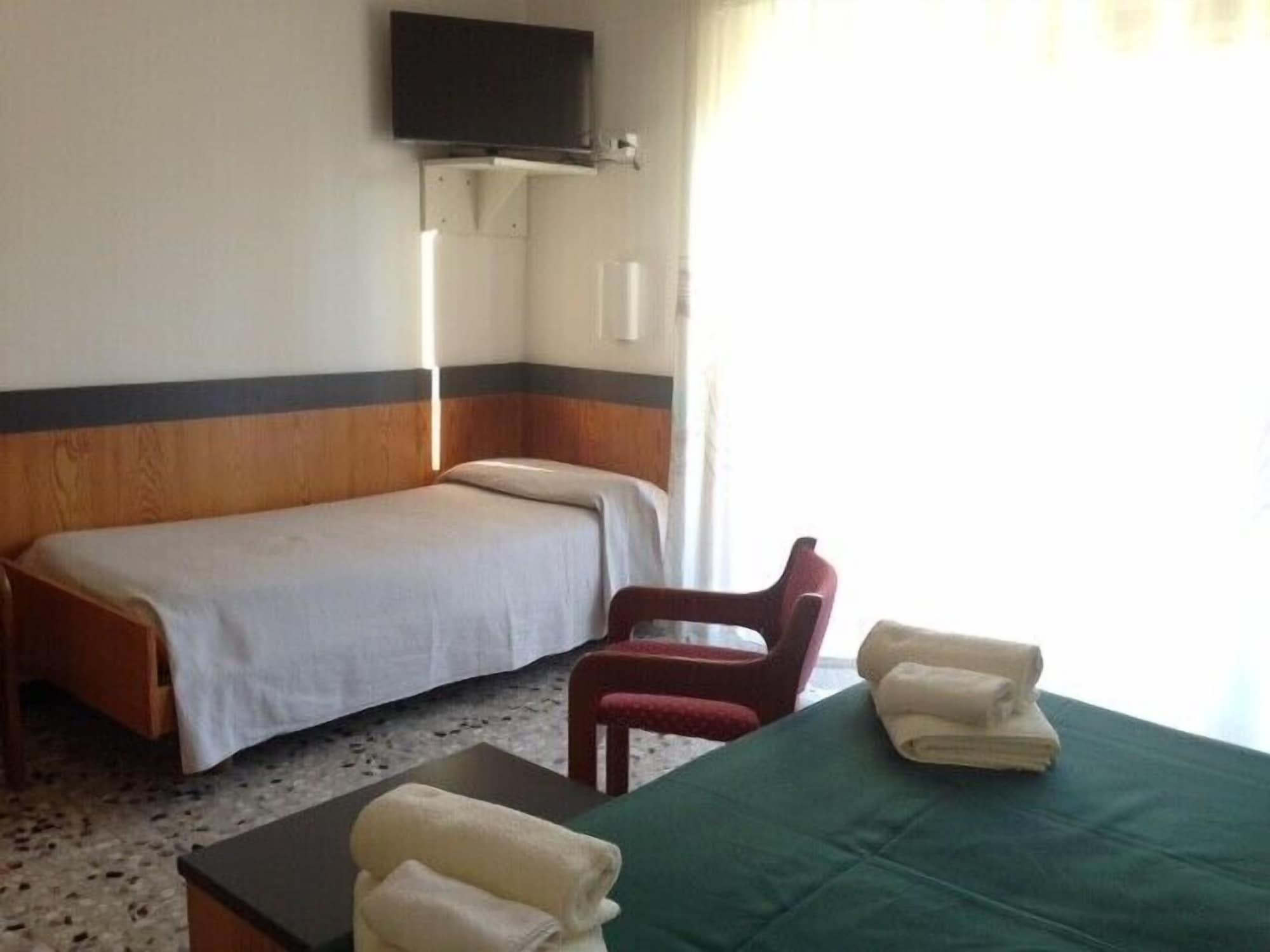 Hotel Minerva Pietra Ligure Exteriör bild