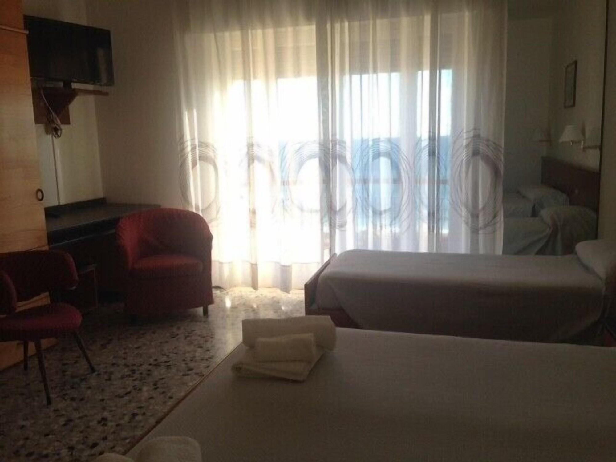 Hotel Minerva Pietra Ligure Exteriör bild