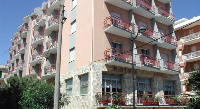 Hotel Minerva Pietra Ligure Exteriör bild
