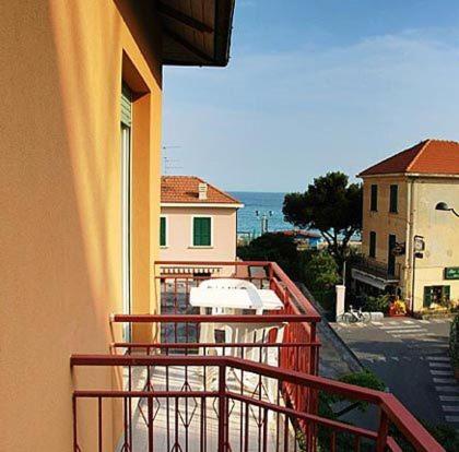 Hotel Minerva Pietra Ligure Rum bild