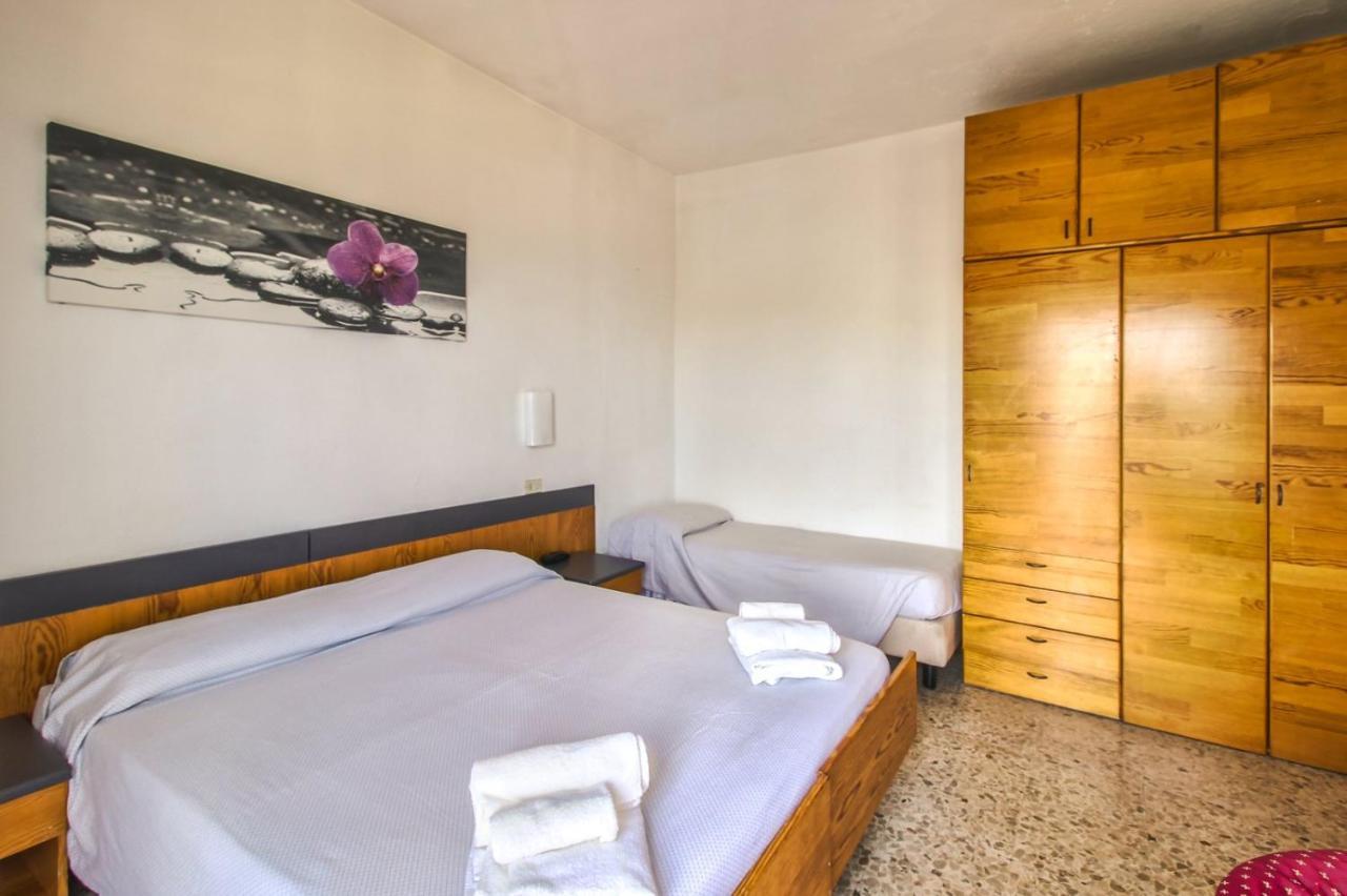 Hotel Minerva Pietra Ligure Exteriör bild